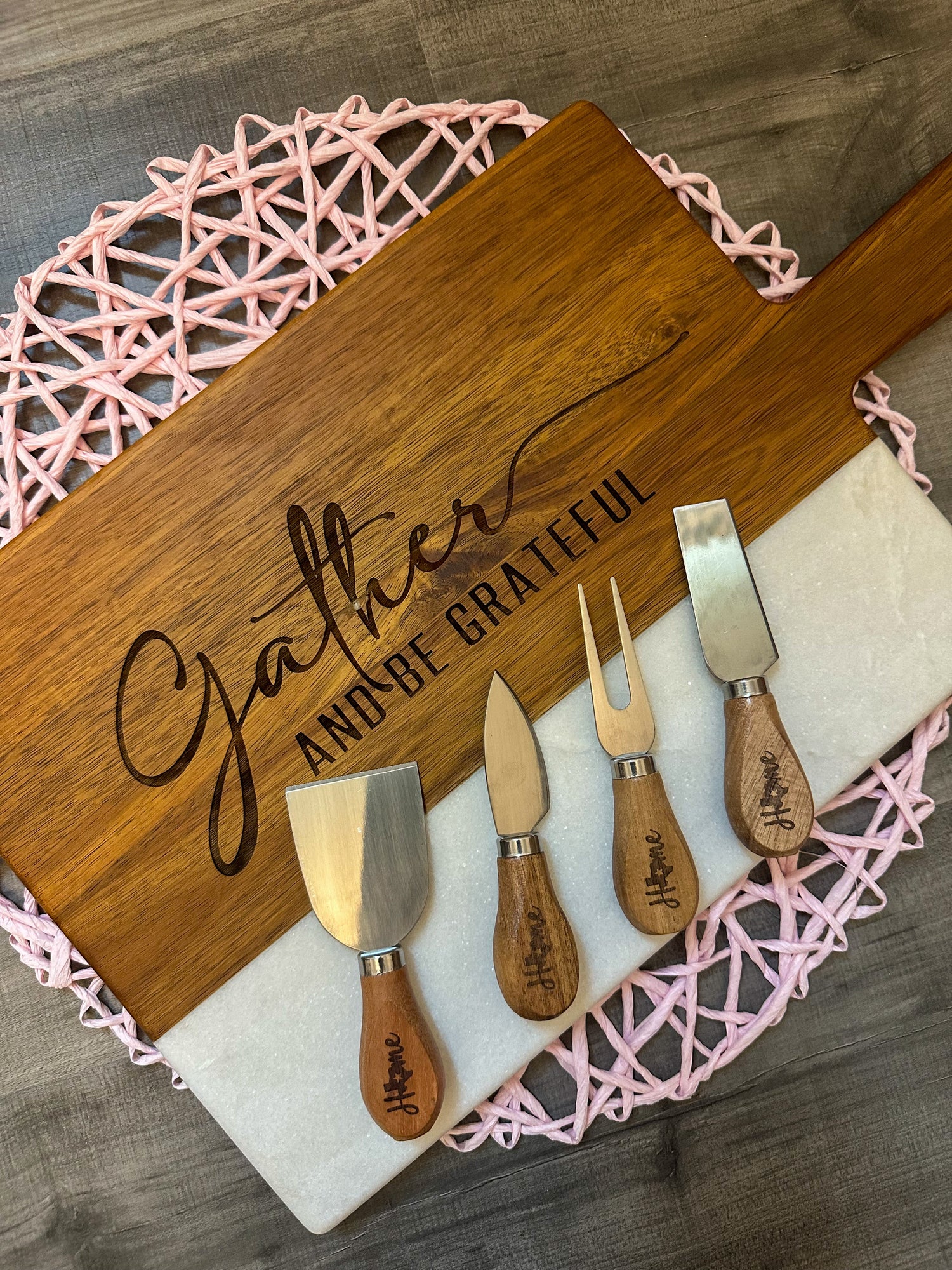 Housewarming Gifts & Home Decor