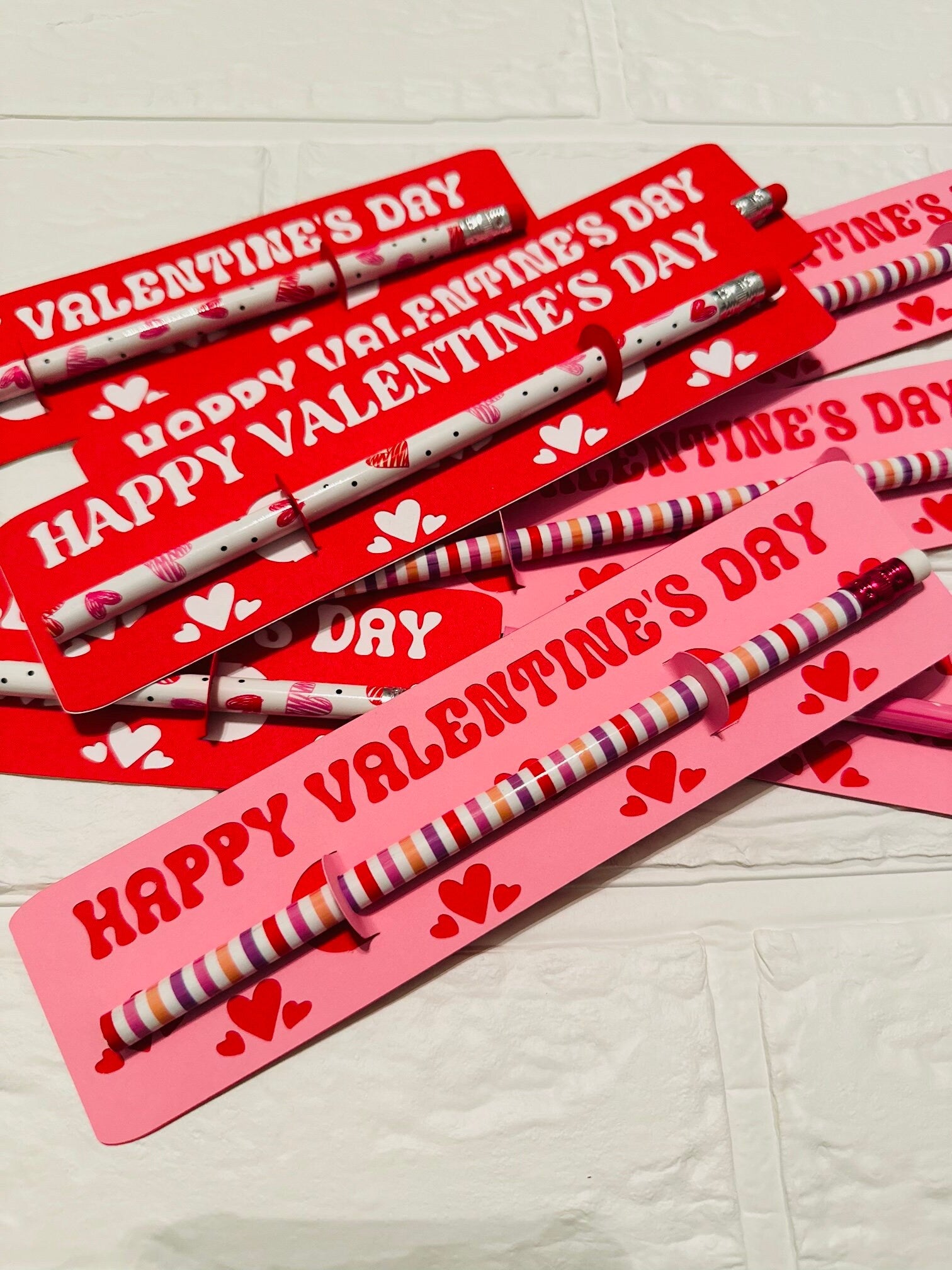 Kids Classroom Valentines,Pencil Valentines,Pencil Cards,Pencil Holders,Pencil holder cards,Valentine Pencil Cards