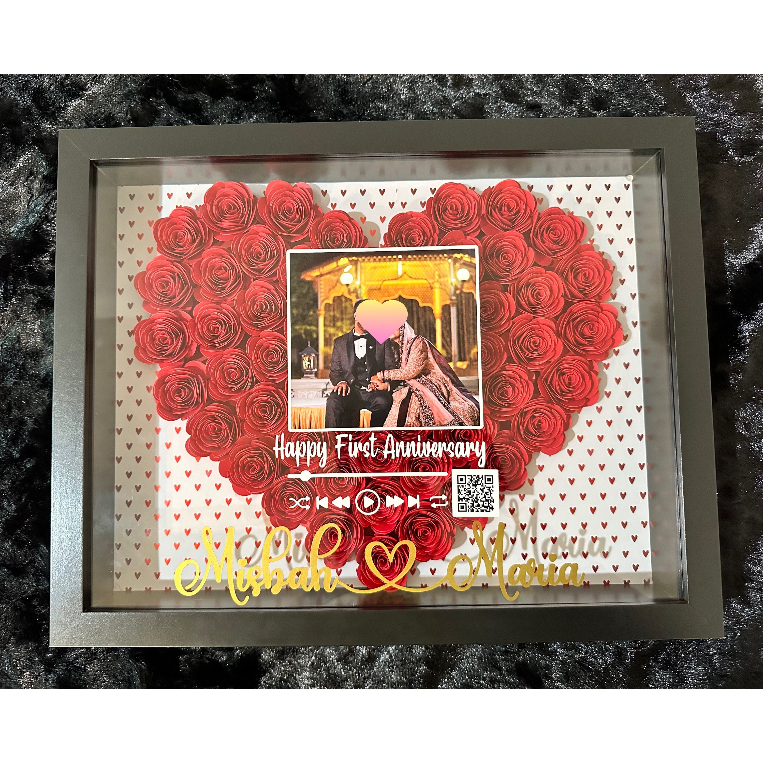 Heart Shaped Shadow Box, Valentines day Gift for Her/Him, Flower Shadow Box, Personalized shadow box, Anniversary Gifts, Valentines day gift