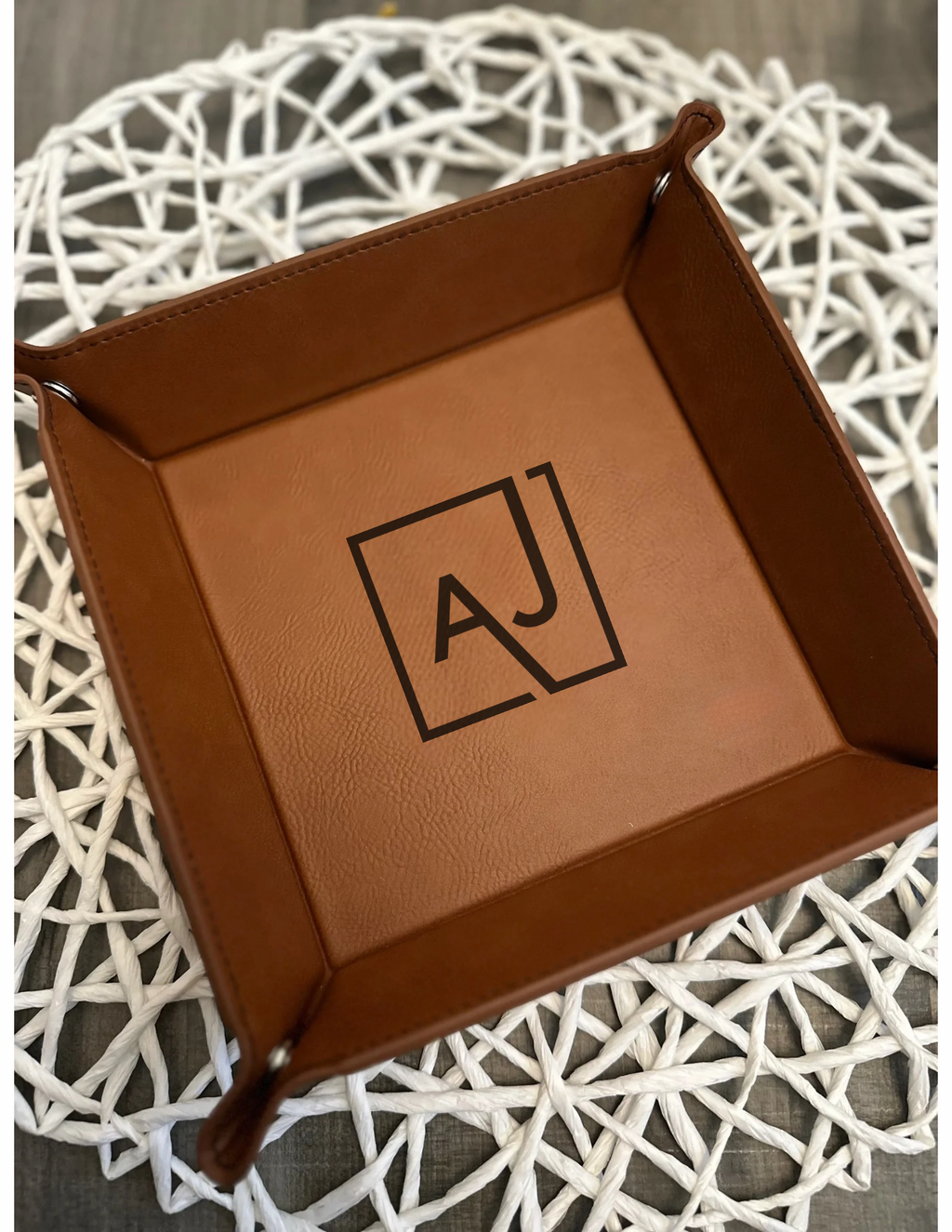 Custom Leather Valet Tray – Engraved with Logo or Initials | Perfect Corporate Gift