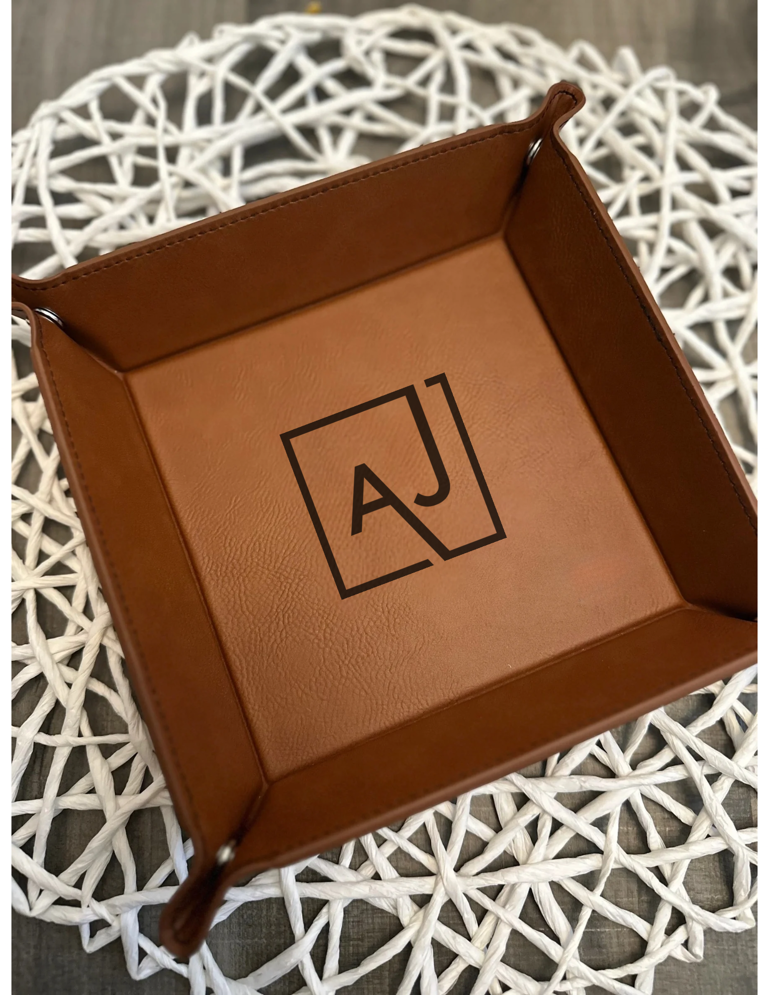 Custom Leather Valet Tray – Engraved with Logo or Initials | Perfect Corporate Gift