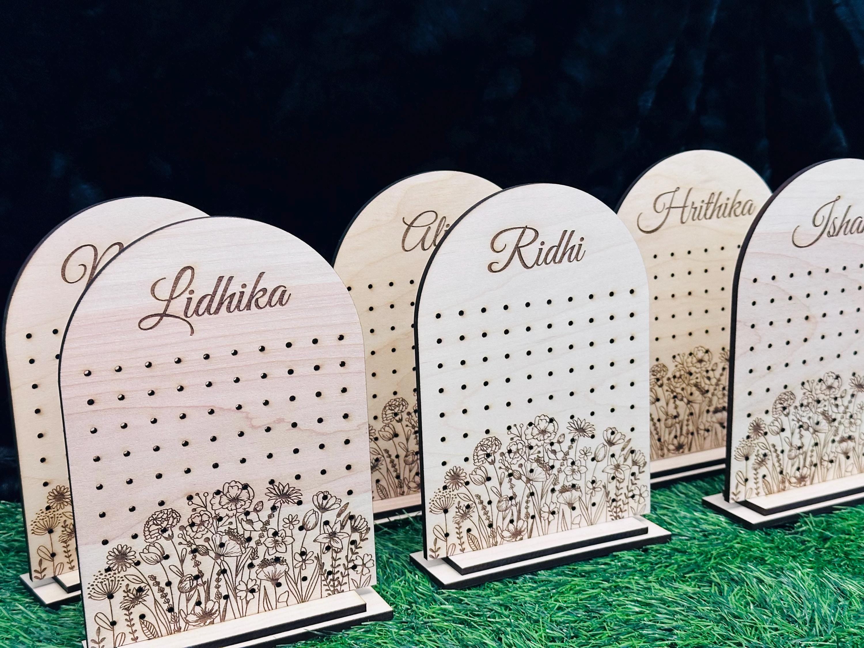 Wooden Earring Stand, Earring Display, Arch Earring stand, Gifts for Her, Girls Earring Holder, Engraved Earring Stand, Jewelry Dispay stand