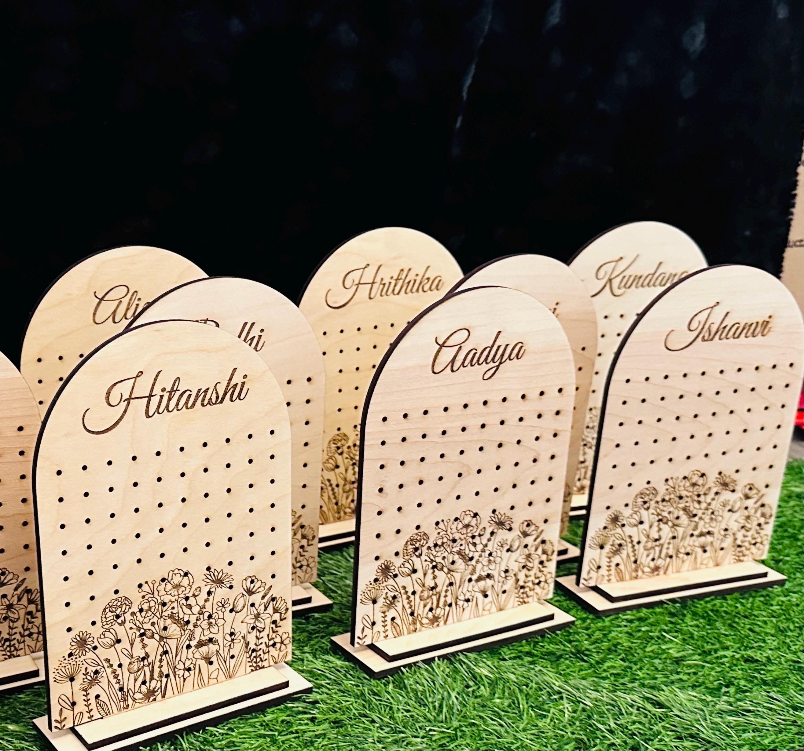 Wooden Earring Stand, Earring Display, Arch Earring stand, Gifts for Her, Girls Earring Holder, Engraved Earring Stand, Jewelry Dispay stand